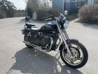 Triumph Speedmaster 900cc