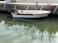 Styrpulpet med 25 Hk Evinrude