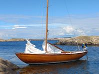 BB11 segelbåt i mahogny