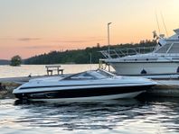 Larson LX850 Bowrider (Mint Condition)
