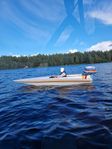Snabb och kvick sportbåt, med 25hk Evinrude! 