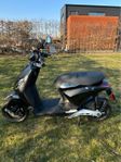 Elmoped Piaggio 1+, absolut nyskick