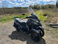 Yamaha Tricity 300 nybesiktad 150 mil.