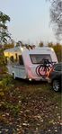 Knaus 580 QS 2015 Barnkammarvagn 2x cykelhållare,tält,AC