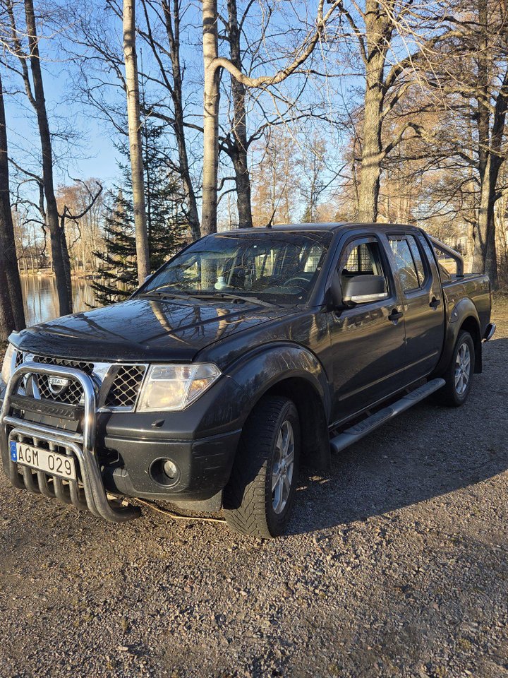 Nissan navara A-traktor