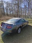 Ford Mustang gt V6