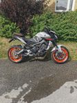 Yamaha MT-09. Nya däck.Nyservad kanonskick.