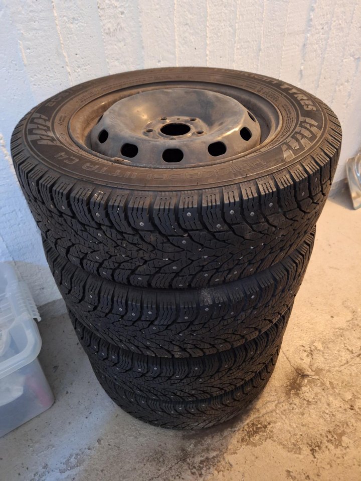 Nokian Hakkapeliitta C4 205/6...