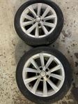 VW original däck och fälg 17” tum. 