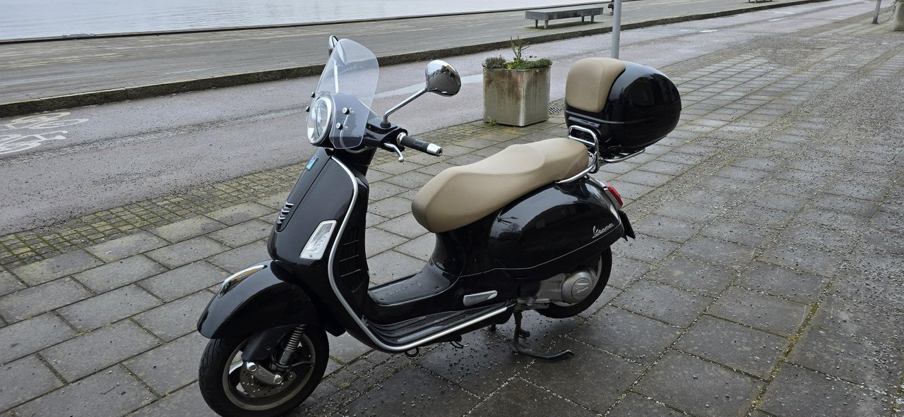 VESPA GTS 300