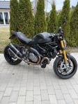 Ducati Monster 1200s