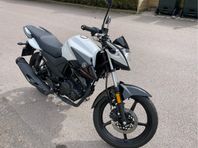 Yamaha YS125 låga mil! 