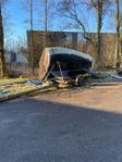 Söker segelbåtar som behöver skrotas