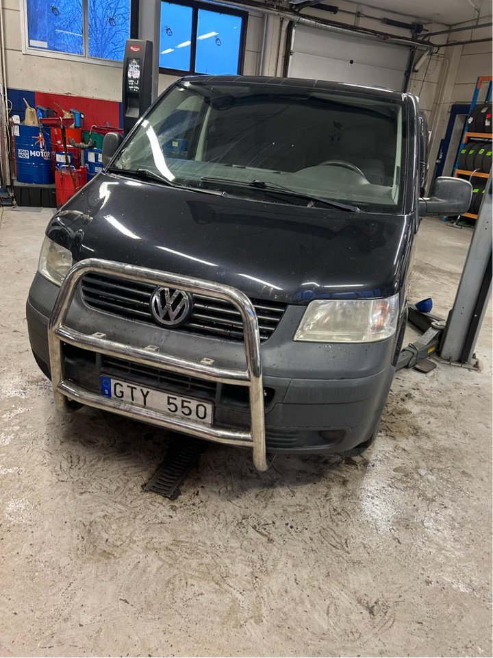 Volkswagen Transporter 2.5 TD...