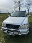 Mercedes ML 320 A-traktor