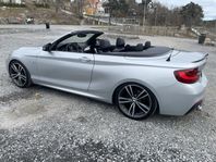 Fin BMW 220 i cab M Sport Sv såld, lågmil, nybes 10/4
