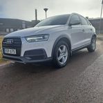 Audi Q3 Quattro 4 wd .A Traktor