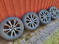 Mazda CX3 18' originalfälgar o däck.