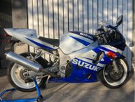 Suzuki GSXR 600 K1