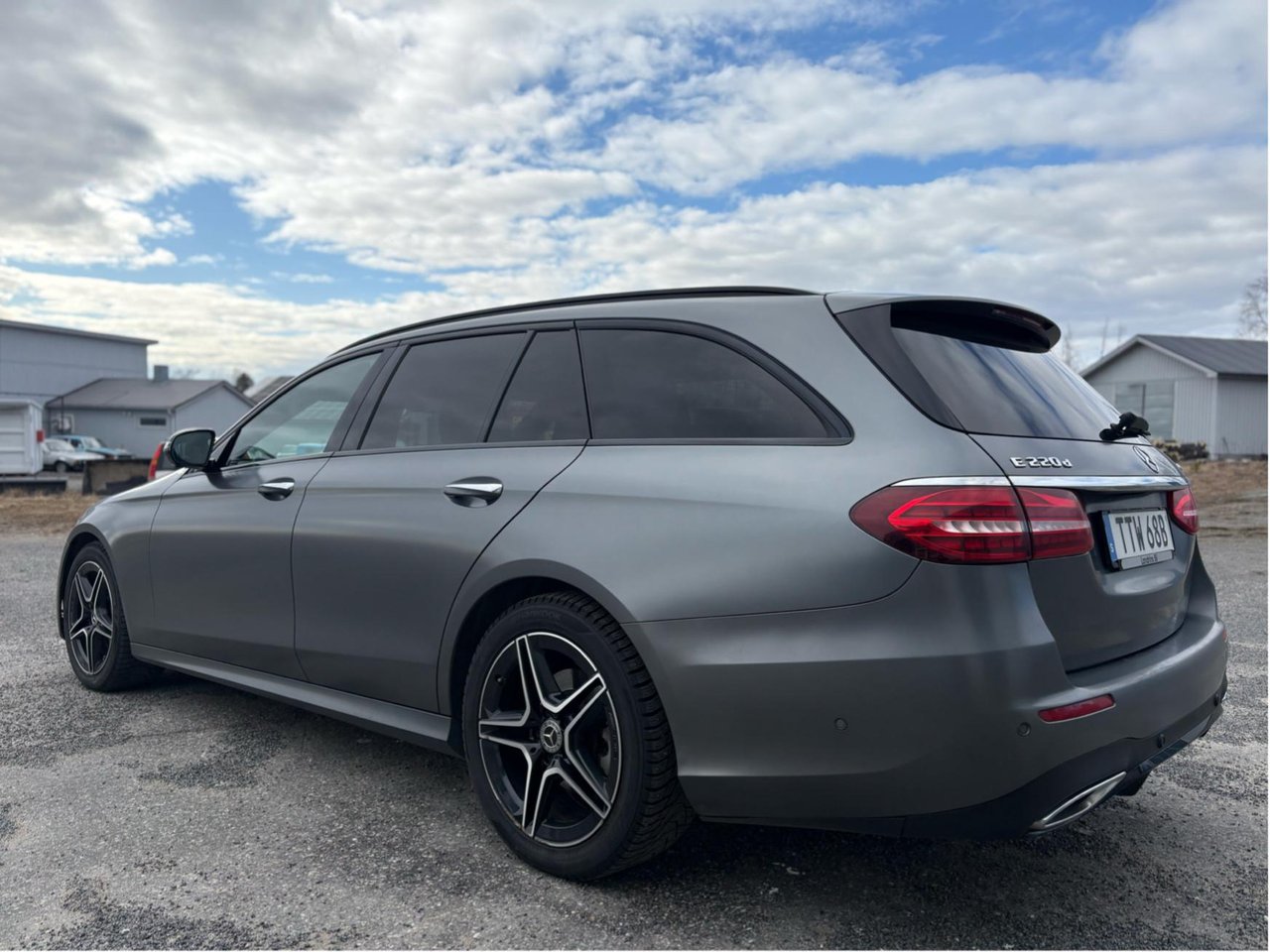 Mercedes-Benz E 220 T d 4MATI...