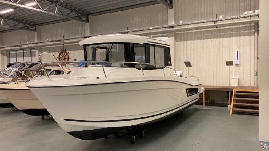 Jeanneau 695 Merry Fisher Marlin