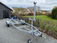 Båttrailer bromsad boggie 80km/h