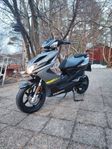 Yamaha Aerox 4-t