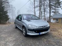 Peugeot 206 Besiktad