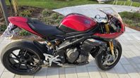 Triumph Speed Triple 1200 RR (Finansiering)