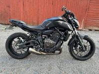 yamaha mt07, fina däck, sänkt,nybesiktad och nyservad 990mil
