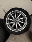 Däck och fälg 245/45 R18