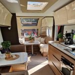 Adria Alpina 753 UP 2018 med förtält mm