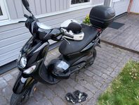 Yamaha YN50 Neos4, uttagen sep 2016