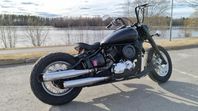Yamaha XVS 1100 Dragster Bobber, låg mil