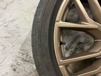 Audi original RS-fälgar. 21” bronze.