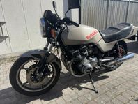 Suzuki GSX1100