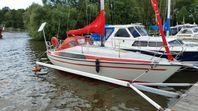 Hyr vår Maxi 87 segelbåt