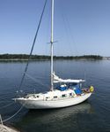Bianca 27 med  riklig utrustning och hybriddrift