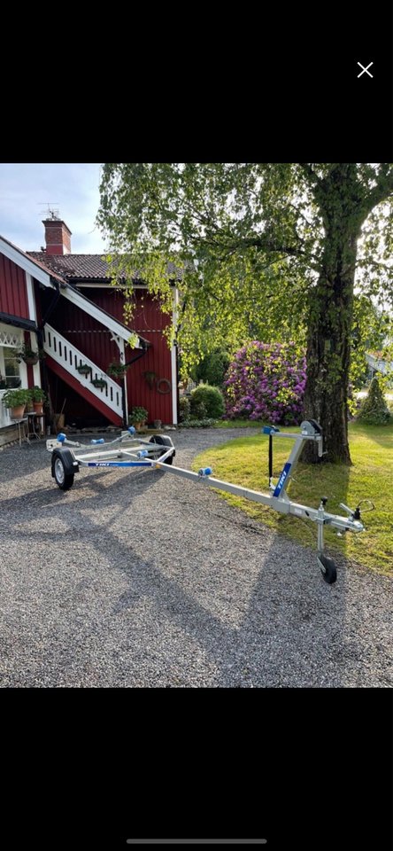 Tiki 750 (80kmh) & bt trailer...