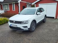 Volkswagen Tiguan TSI 180 DSG7 4M 2.0 Panorama/P-värm/Drag