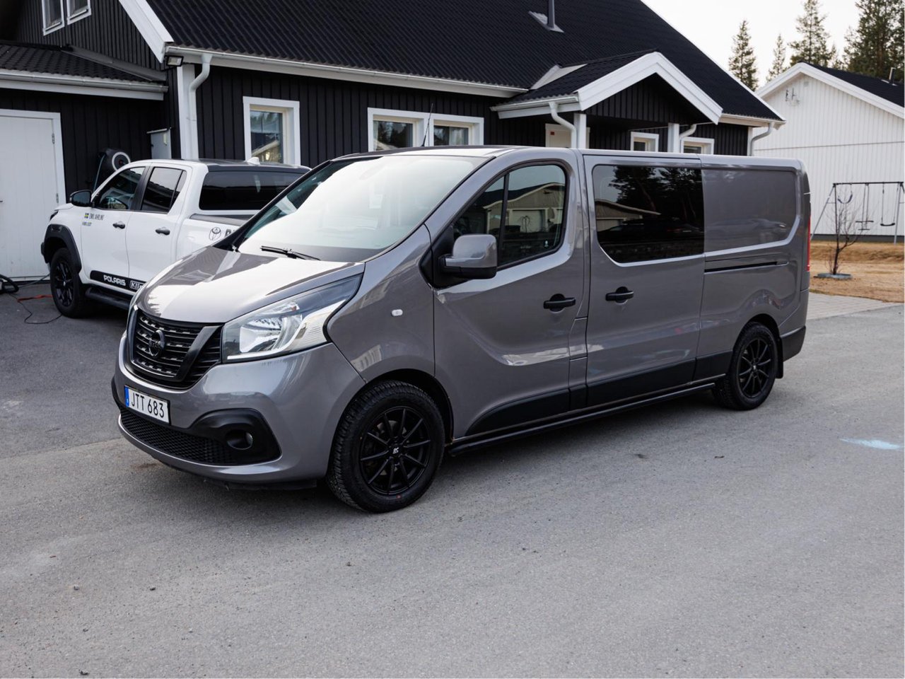 Nissan NV300 Crew Van 2.9t 1....