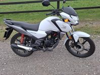 Honda CB125F Besiktigad 2/5: blankt papper. Kanonskick!!!!