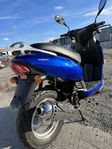 Ett nytt och oanvänd klass 2 25 km moped