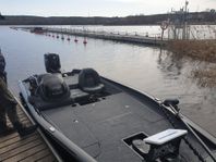 Tracker175txw med 80hp mercury