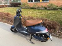 Vässla elmoped - dubbla batteri - knappt använd, tillbehör
