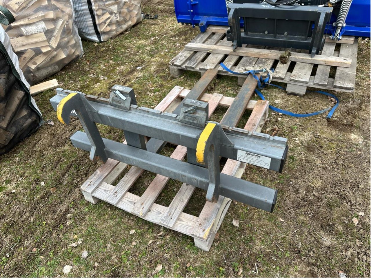 Pallgafflar 2,5 ton Trima fäst
