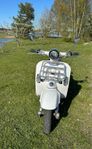 El Moped Vespa Nyskick