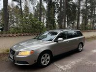 Volvo V70 2.0F A-traktor 2009