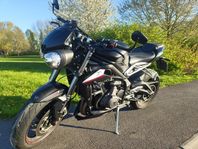 Triumph street triple rs 765