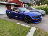 Ford Mustang GT v8 ev byte bil skoter